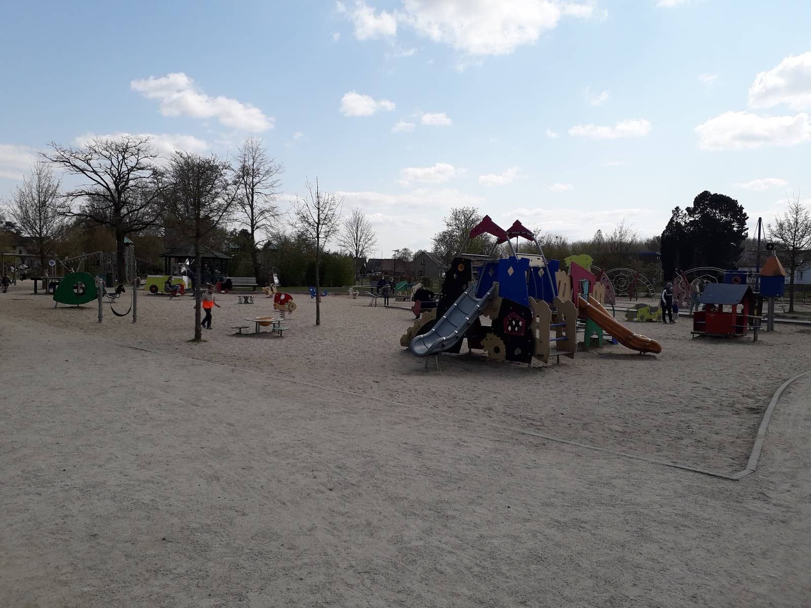 Skate Park & Sports Courts