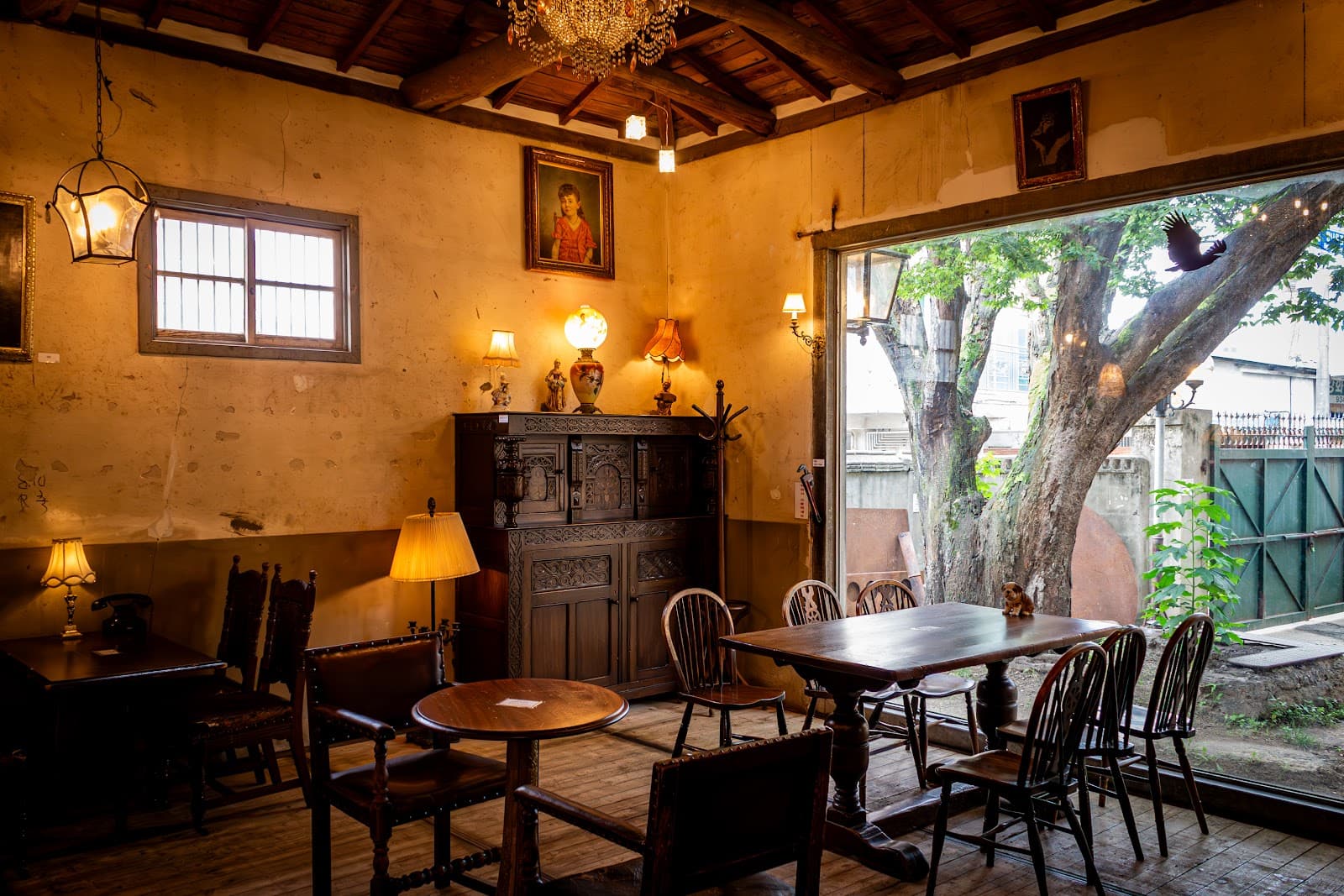 Joyangbangjik Cafe & Art Space - Image 1