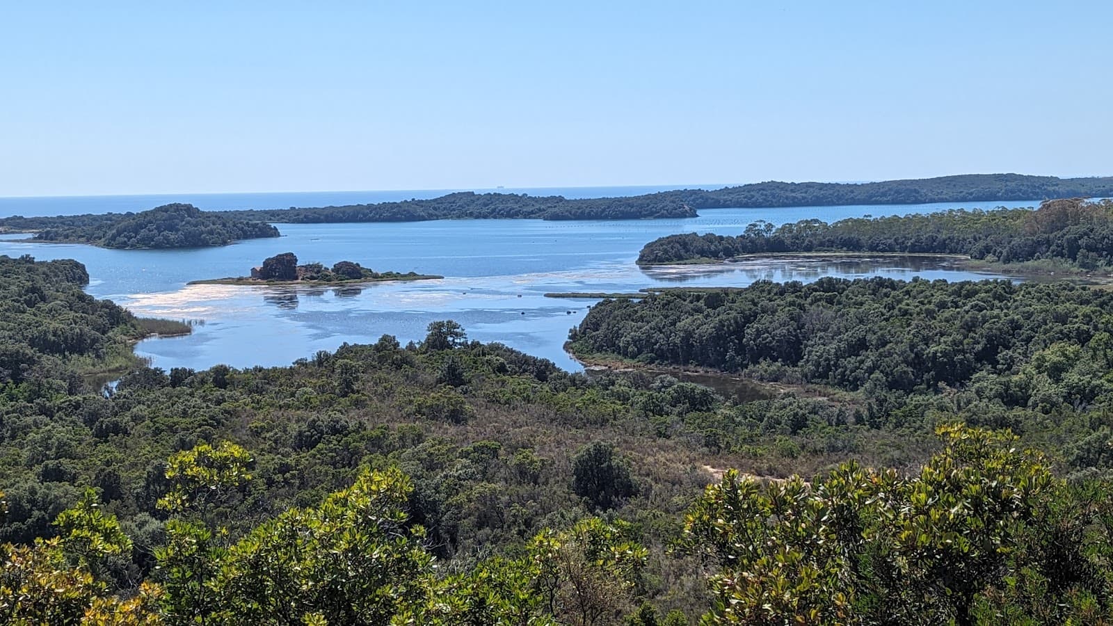 Étang de Diana - Image 1
