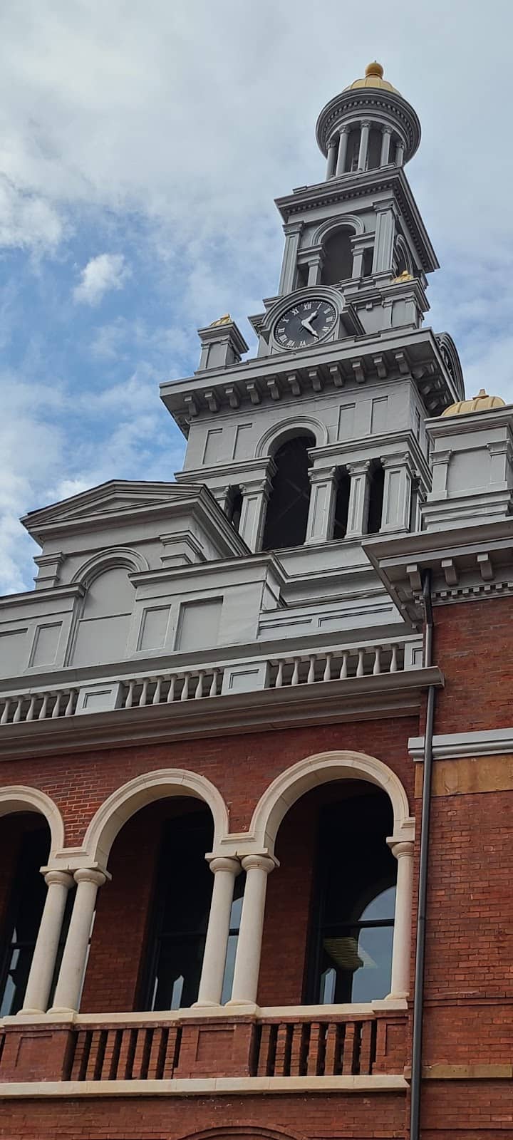 Local Boutiques & Eateries