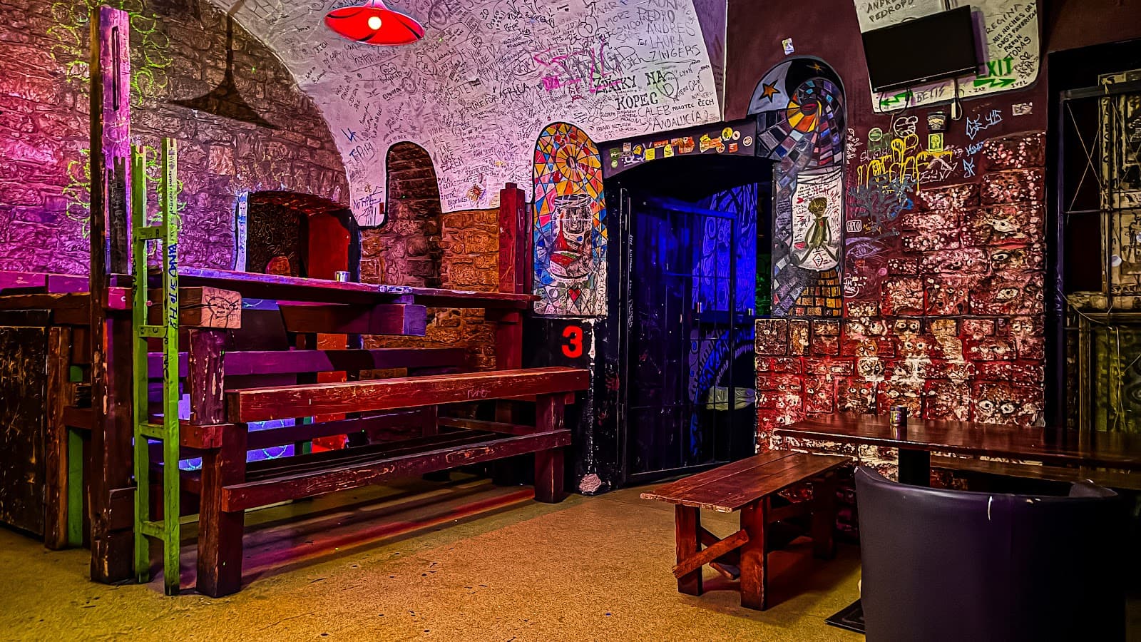 Dog Bar - Image 1
