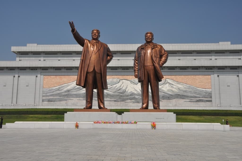 Mansudae Grand Monument - Image 1