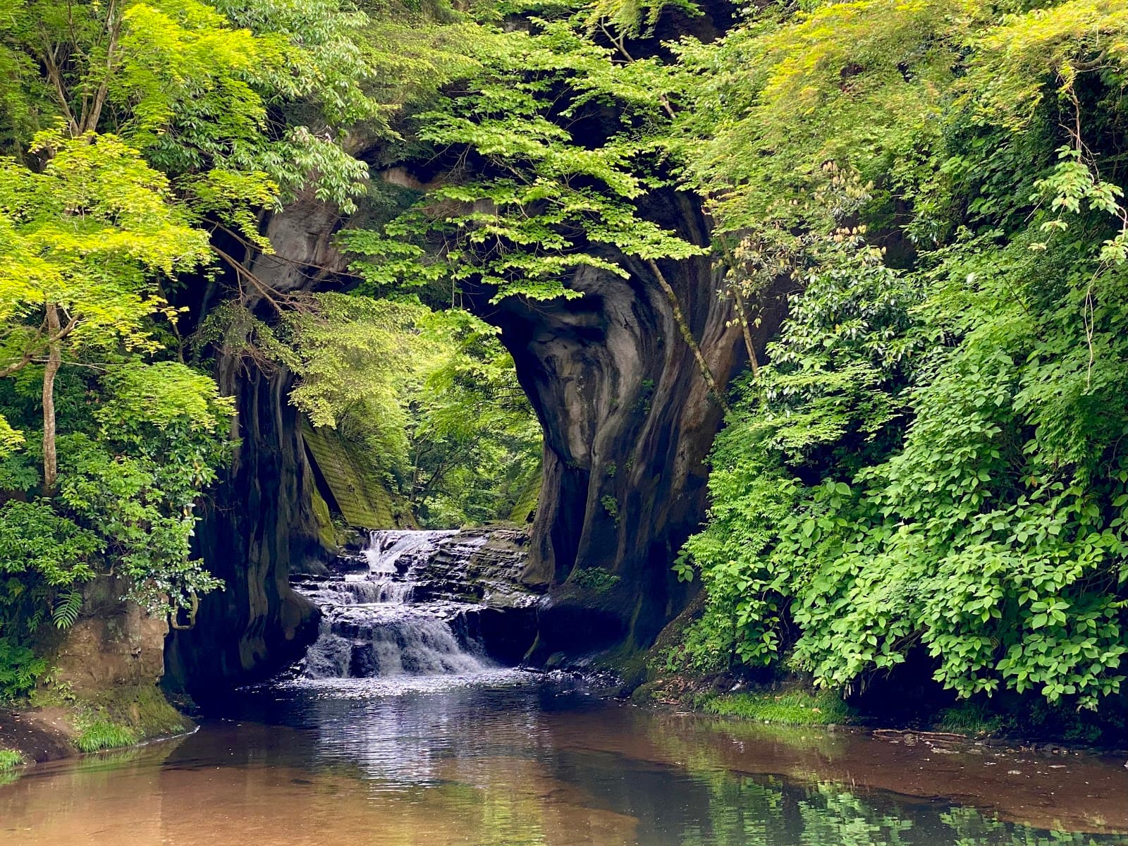 Kameiwa Cave Nomizo Waterfall - Image 1
