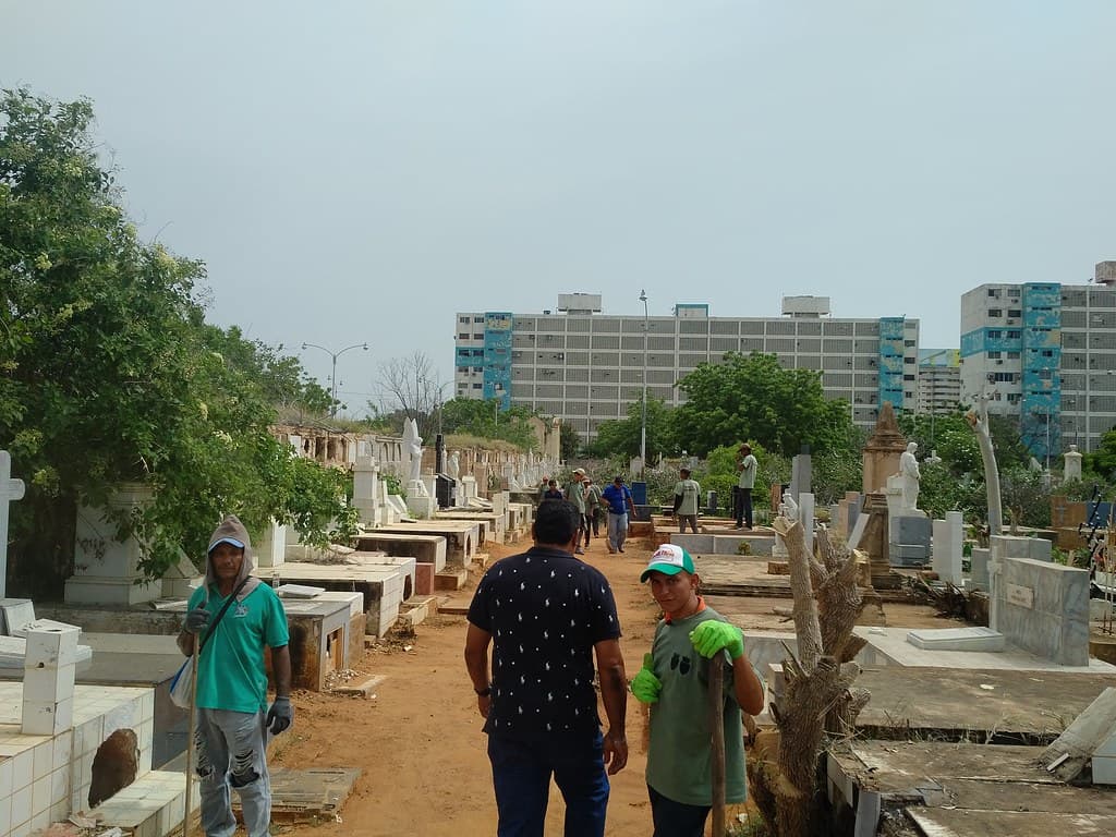Cementerio El Cuadrado - Image 1