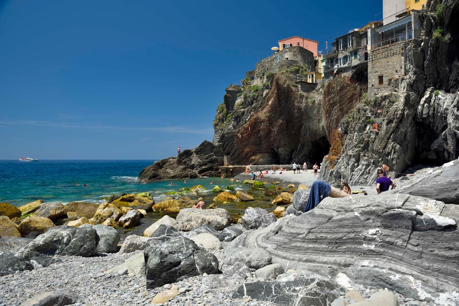 Vernazza Beach - Image 1