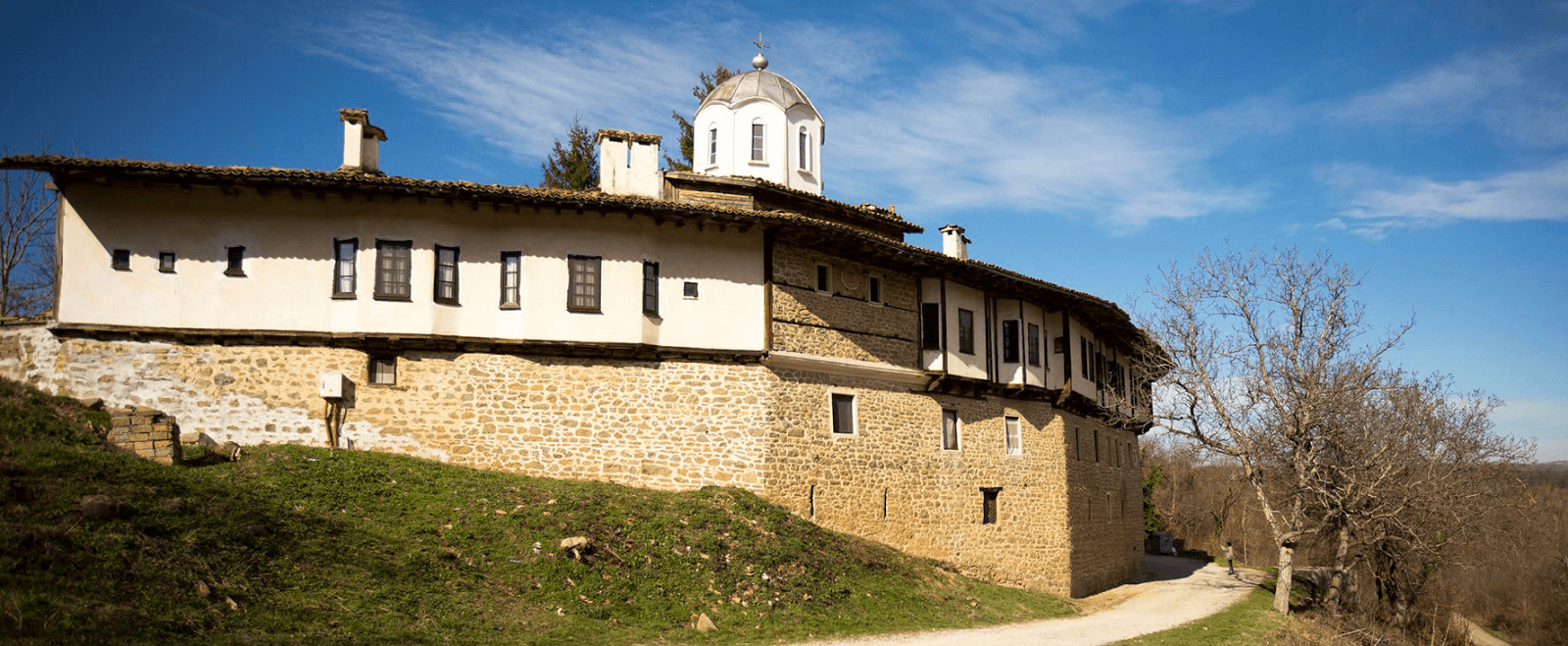 Kapinovo Monastery - Image 1