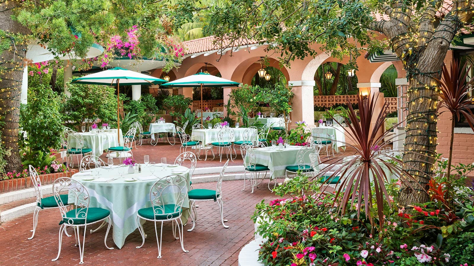 The Polo Lounge - Image 1