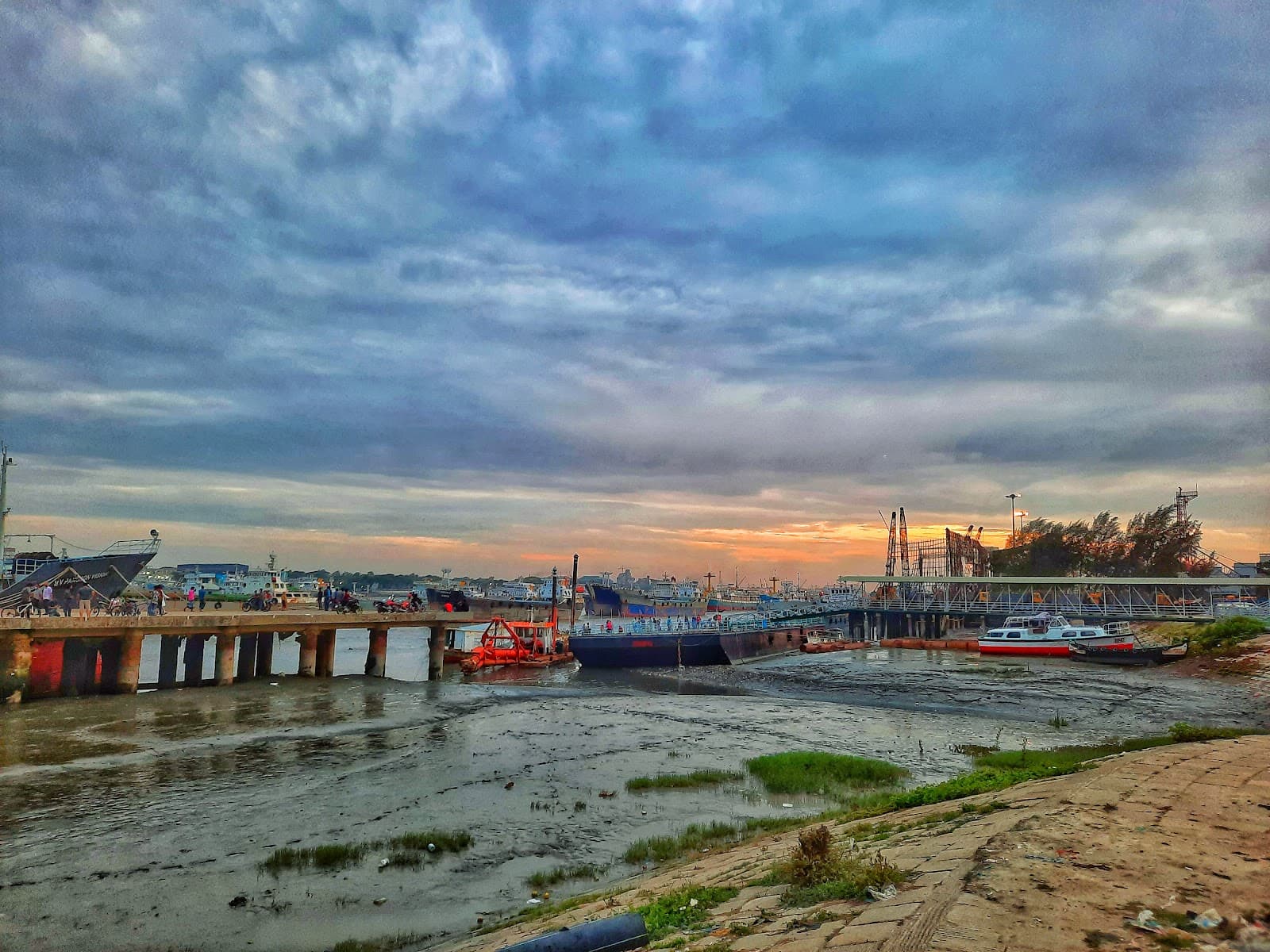 Sadarghat (Karnaphuli River Terminal) - Image 1
