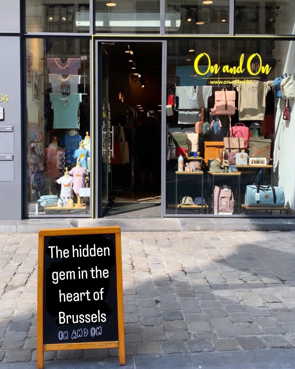 Boutiques near Grand Place - Image 1