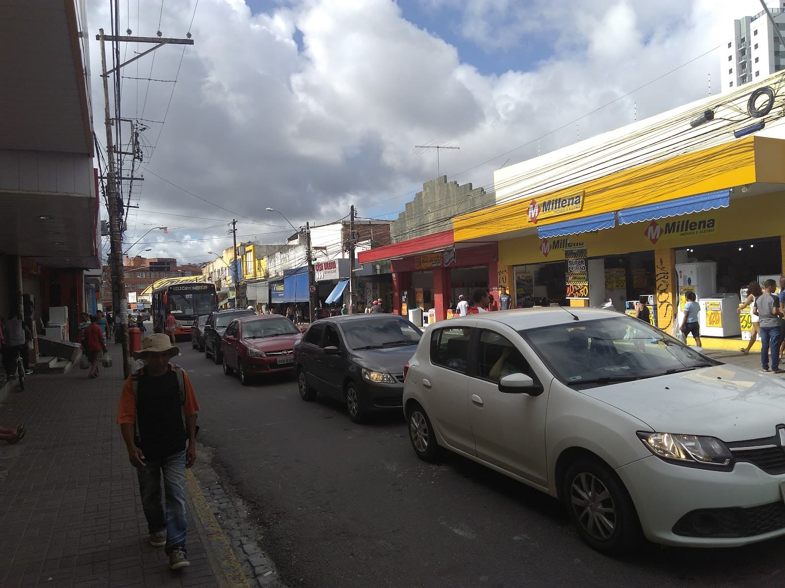 Mercado de Casa Amarela - Image 1