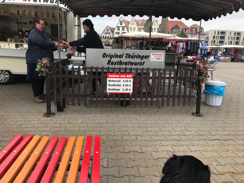 Domplatz Weekly Market - Image 1