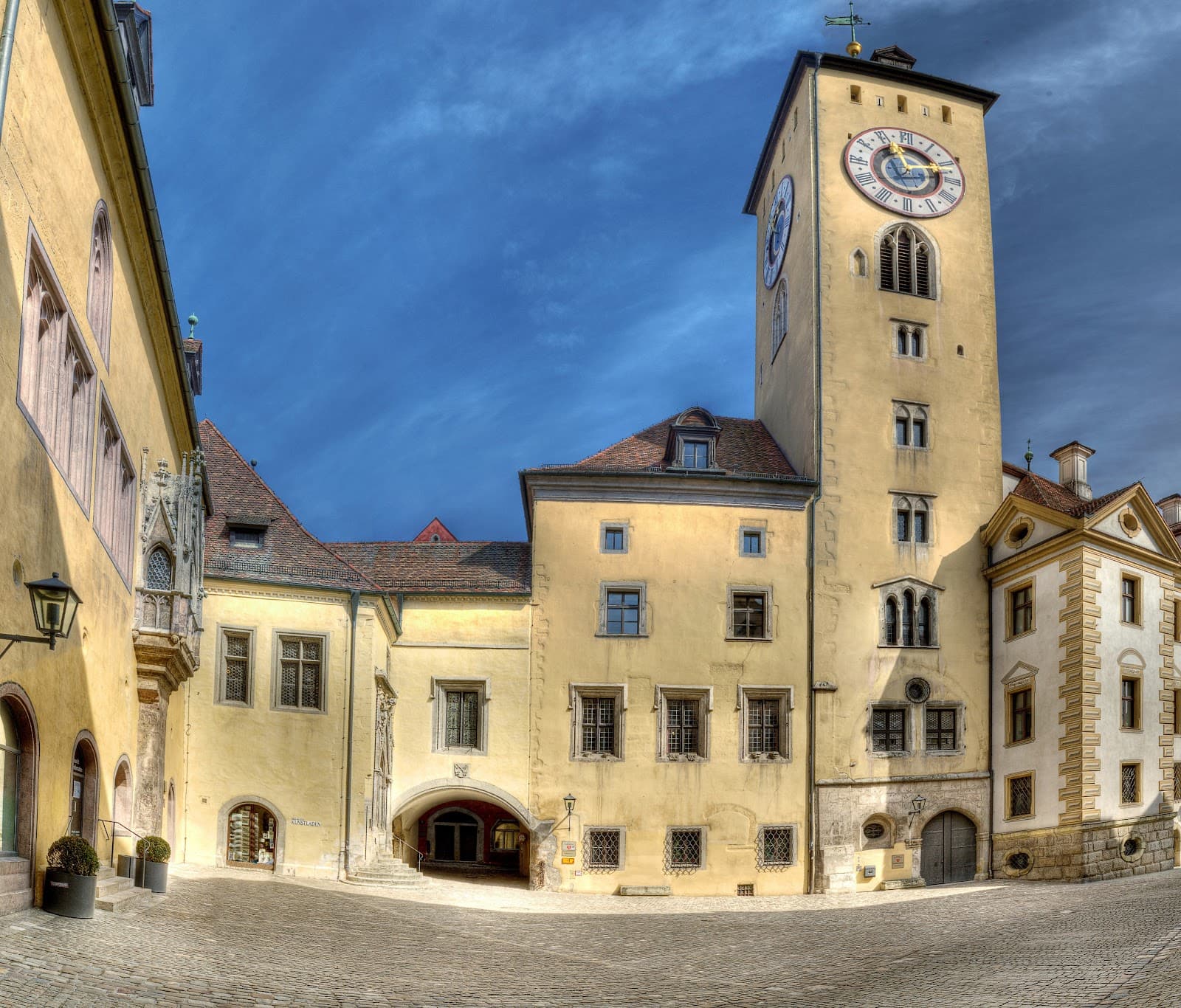 Regensburg Old Town - Image 1