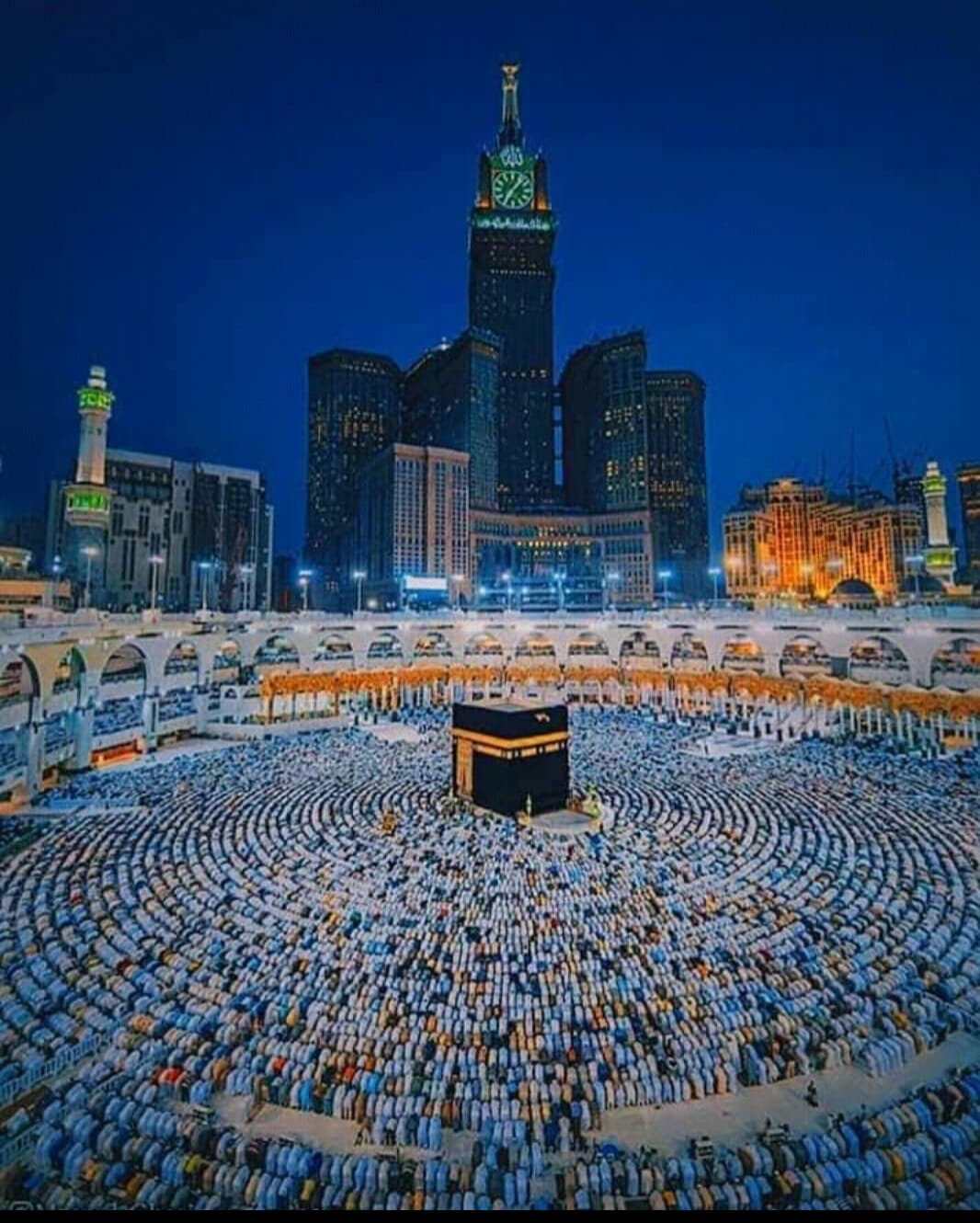 Jannat al-Mu'alla Cemetery - Image 1