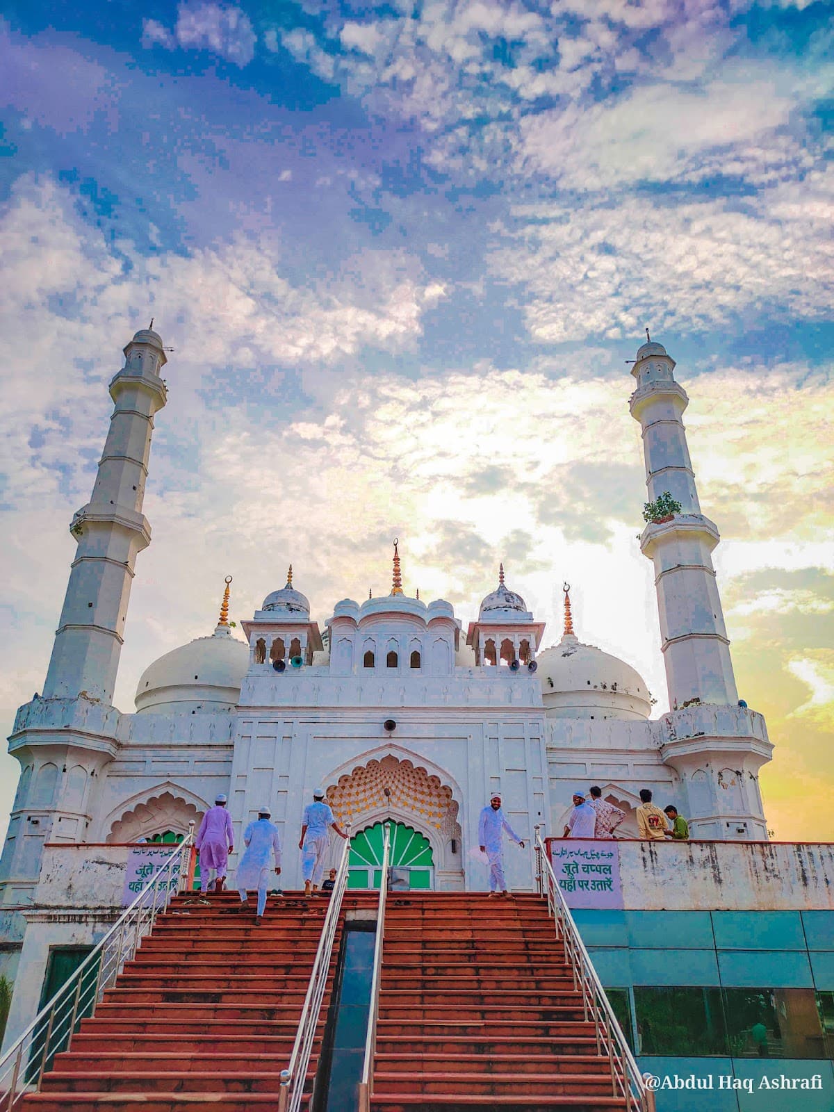 Teele Wali Masjid - Image 1