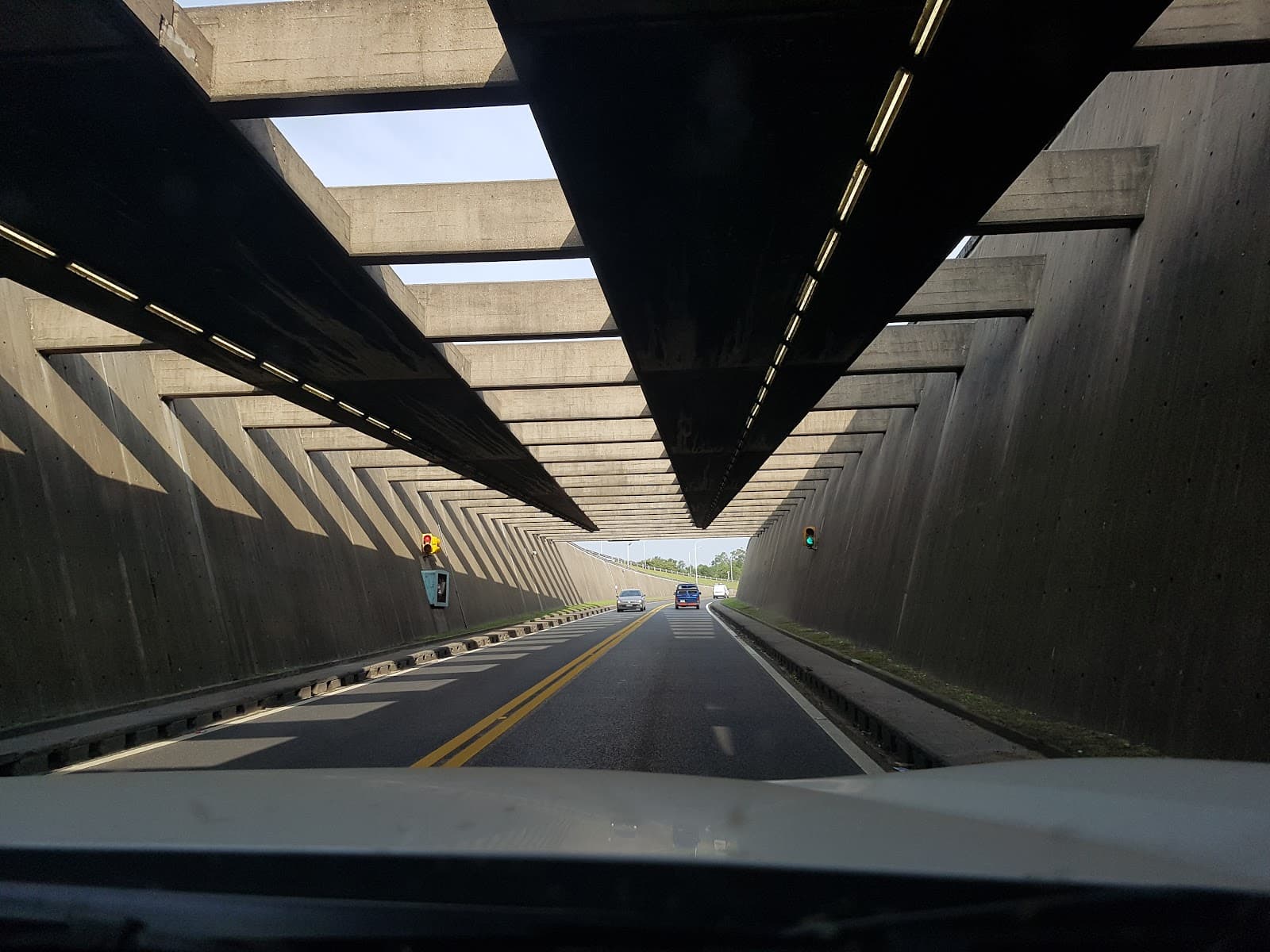 Tunel Subfluvial Raul Uranga - Carlos Sylvestre Begnis - Image 1