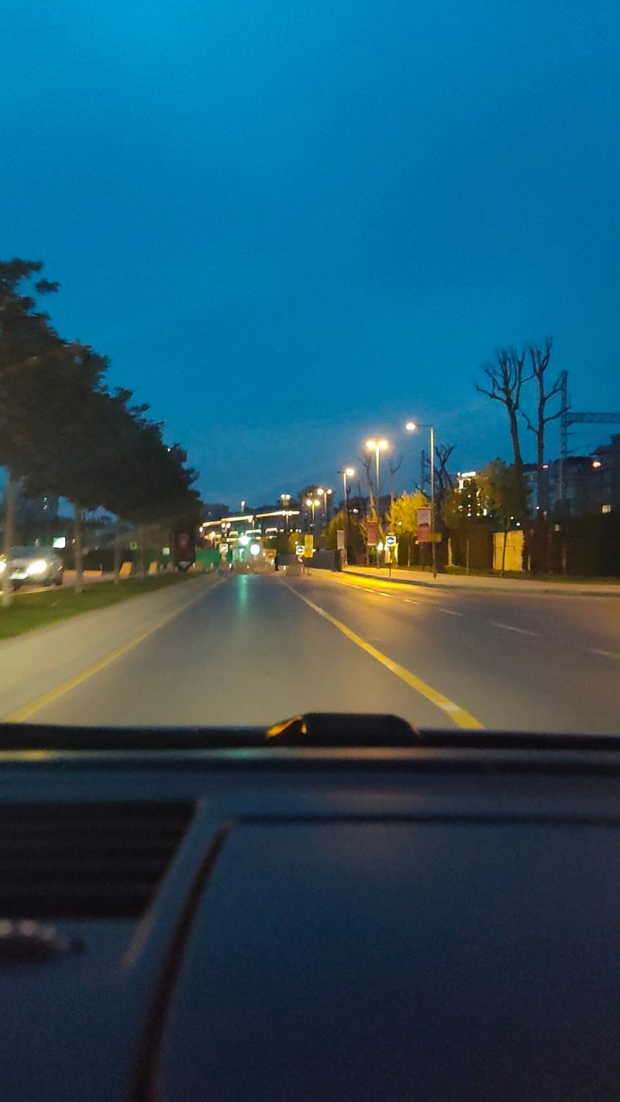 Bostanci Sahili - Image 1