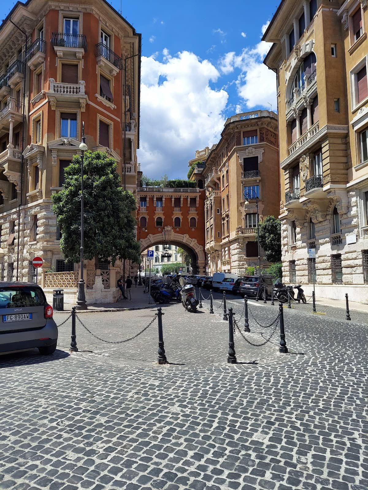 Palazzo del Ragno & Villini delle Fate