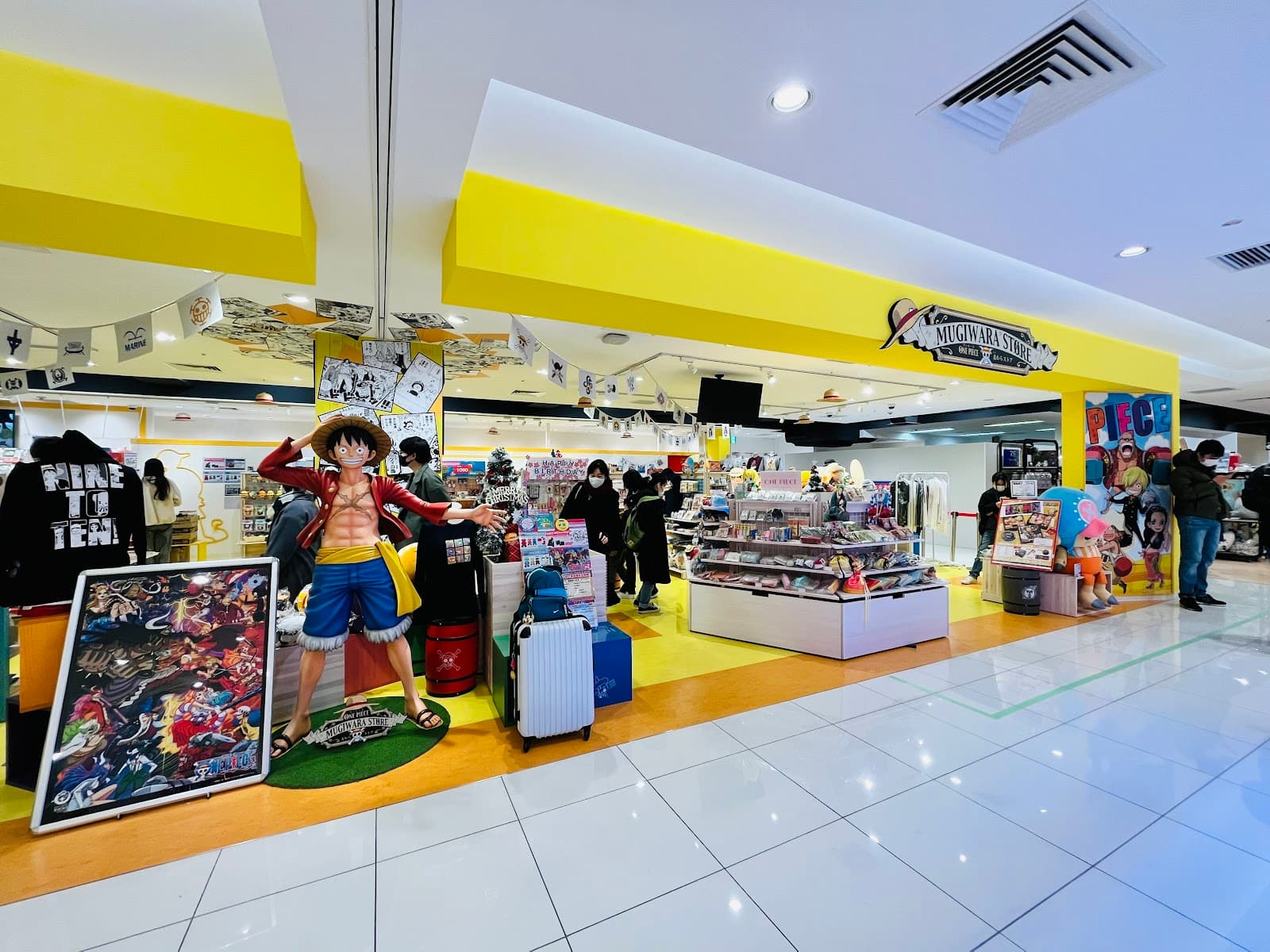 One Piece Mugiwara Store Shinsaibashi - Image 1