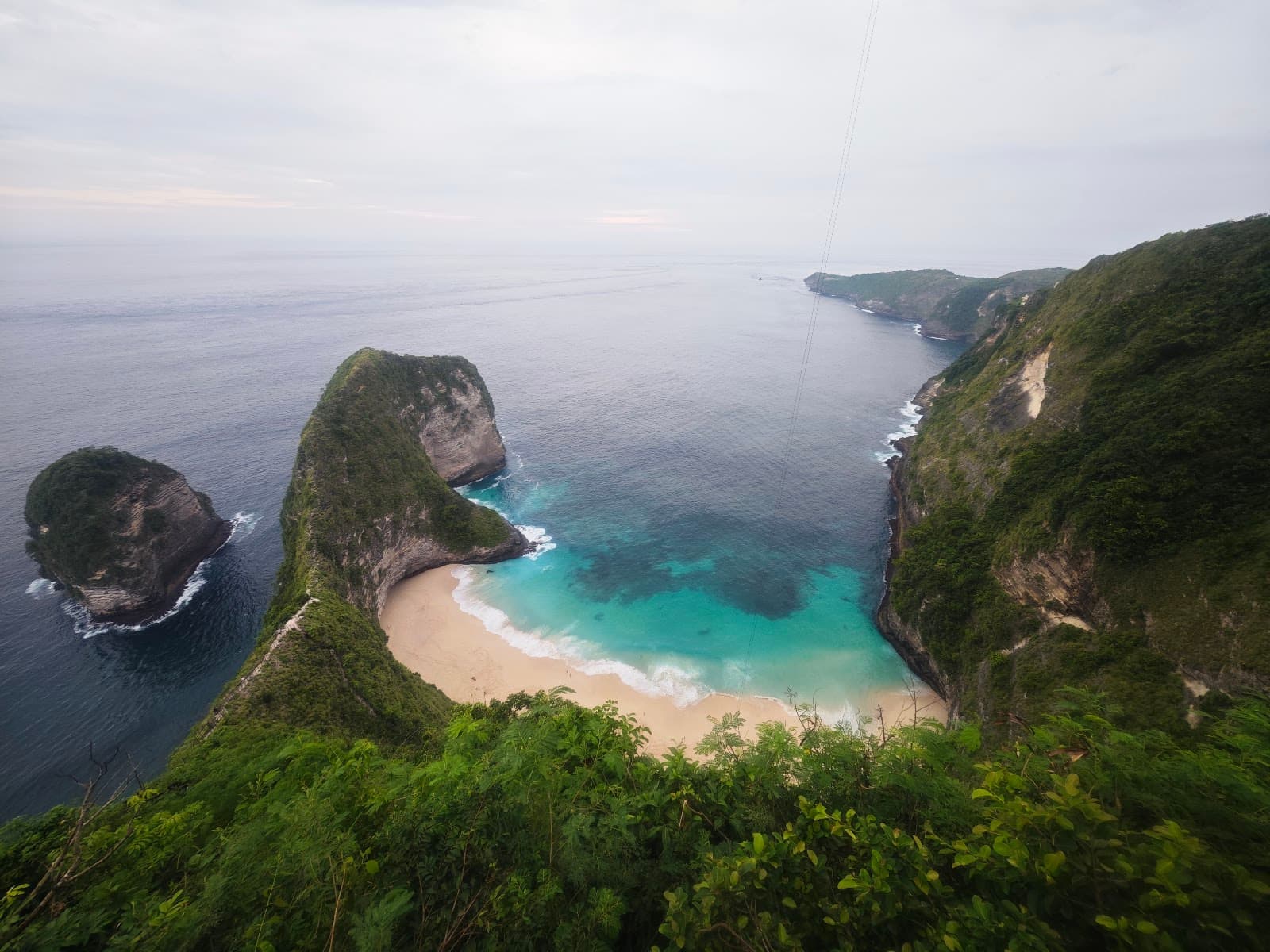 Kelingking Beach Viewpoint - Image 1