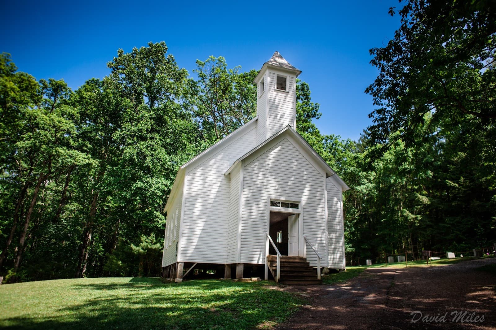 Missionary Baptist Church Cades Cove - Image 1