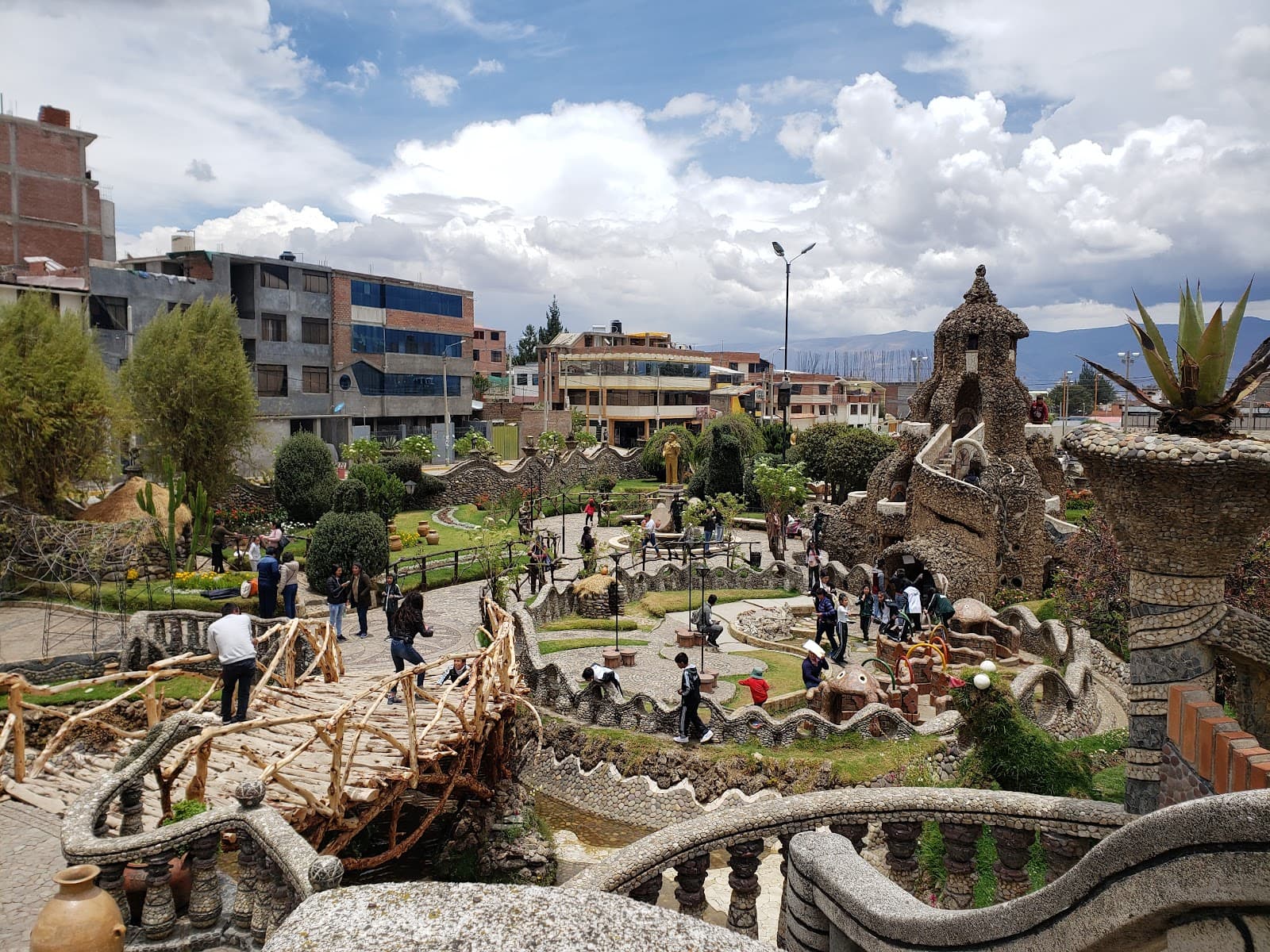 Parque de la Identidad Wanka - Image 1
