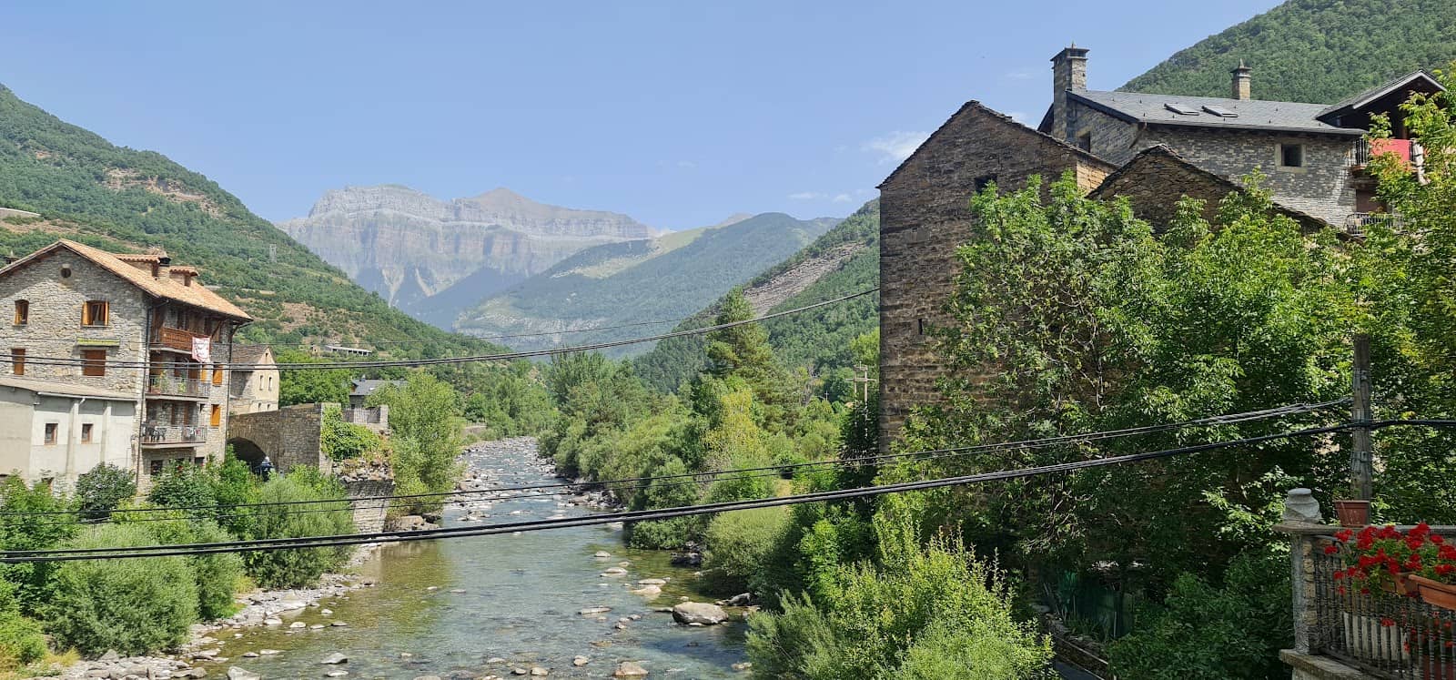 Broto Village