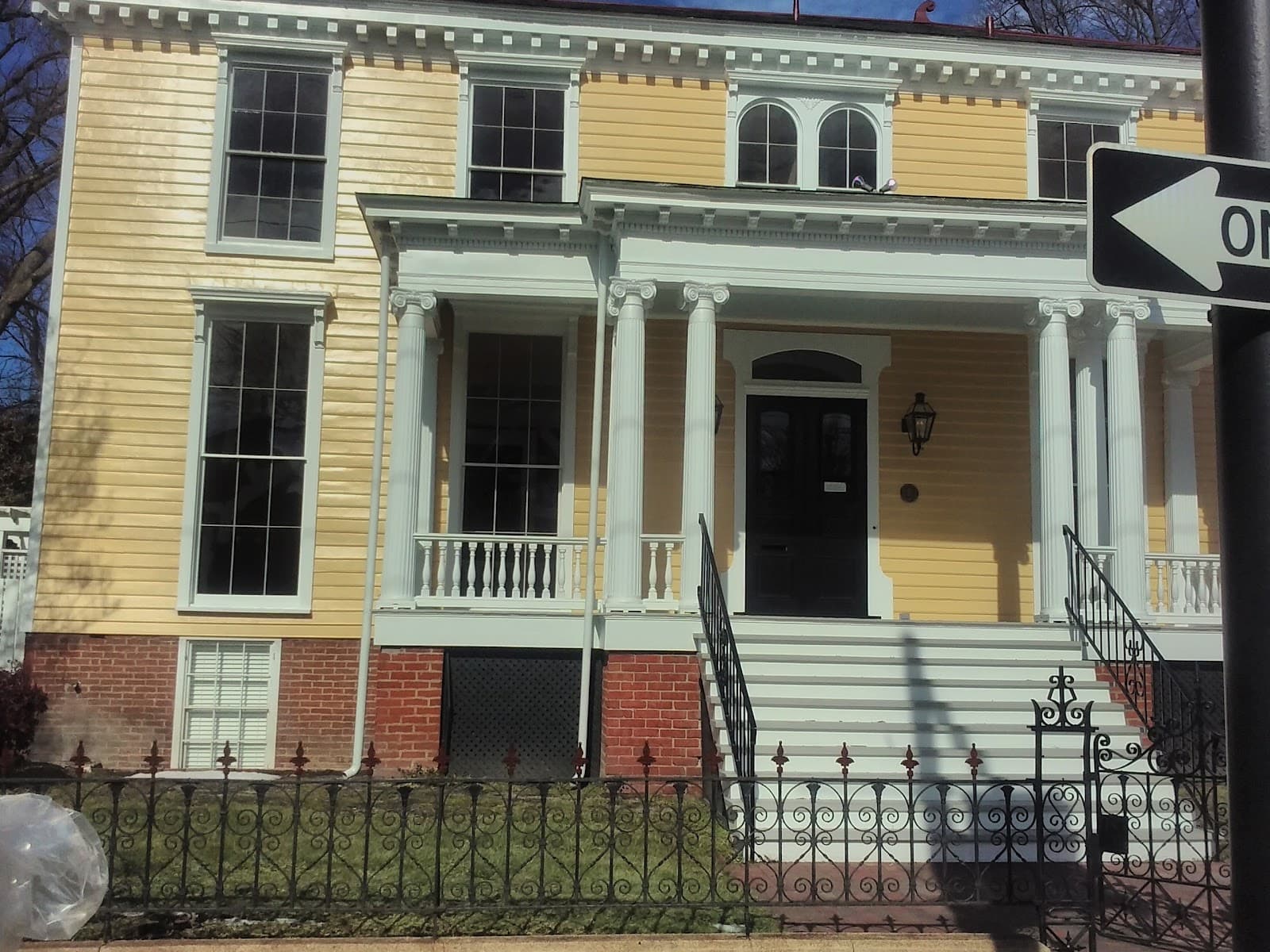 Folly Castle Historic District - Image 1