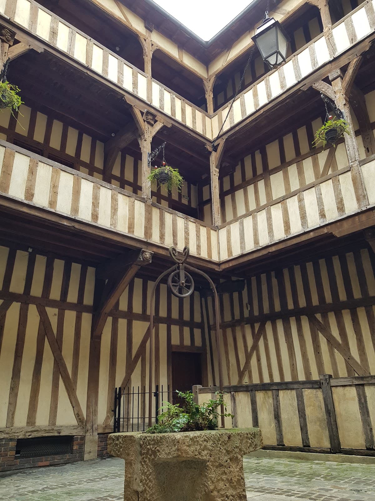 Cour du Mortier d'Or - Image 1