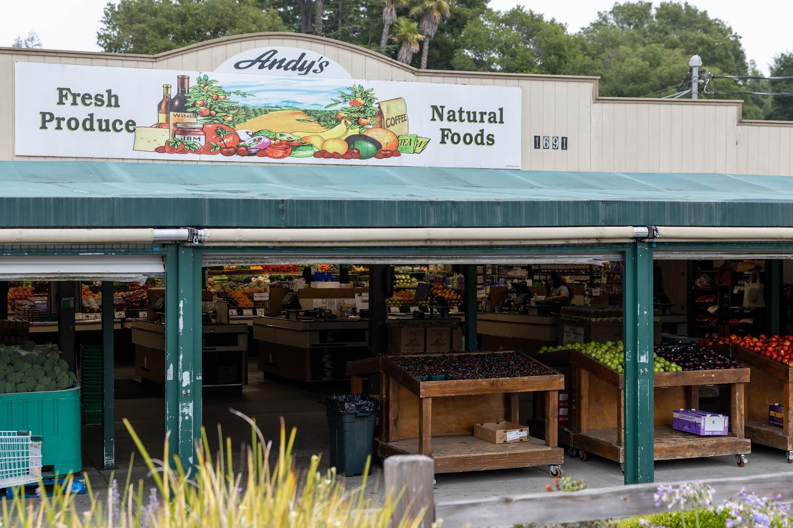 Andy's Produce Market - Image 1