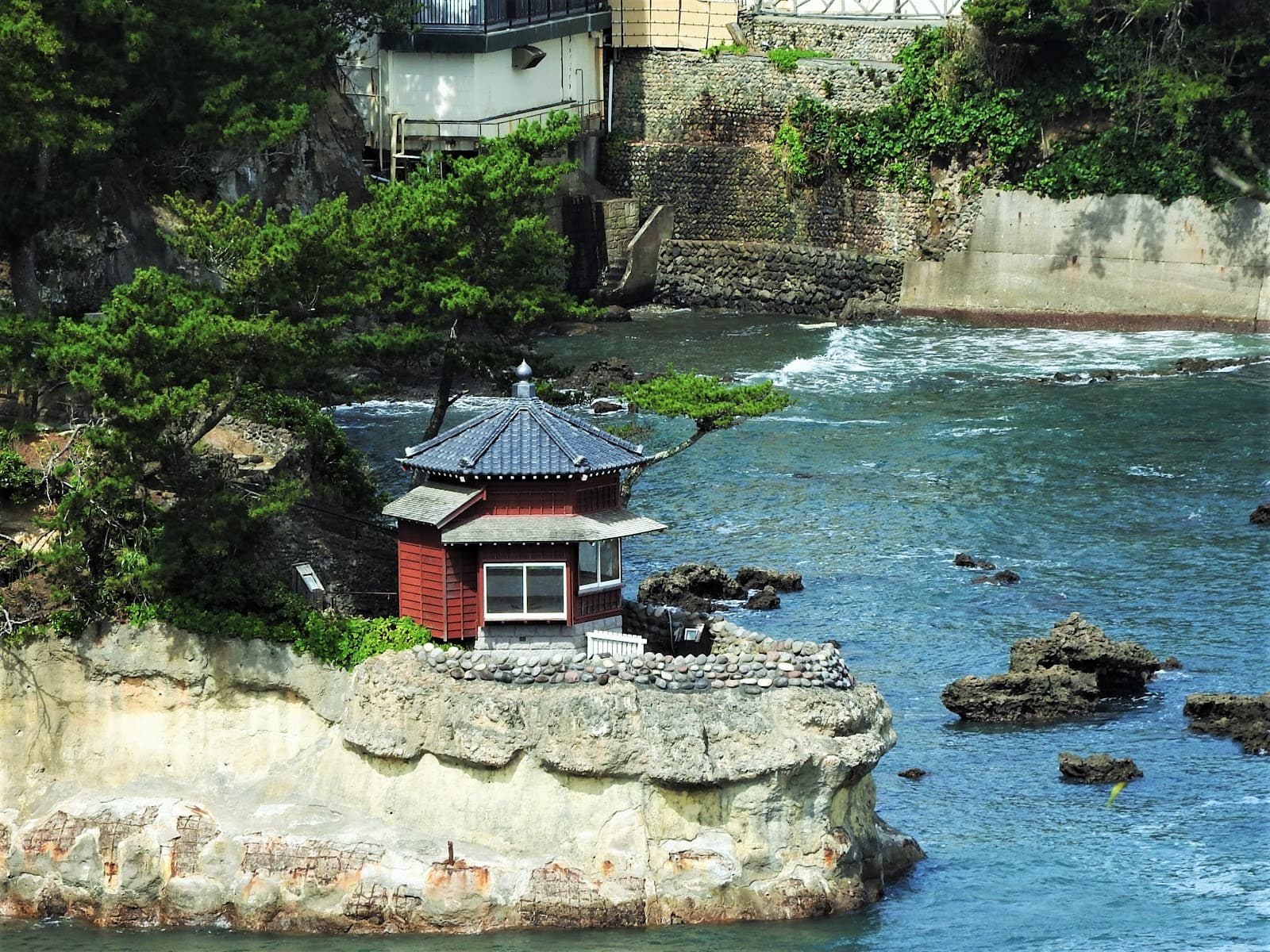 Izura Rokkakudo - Image 1