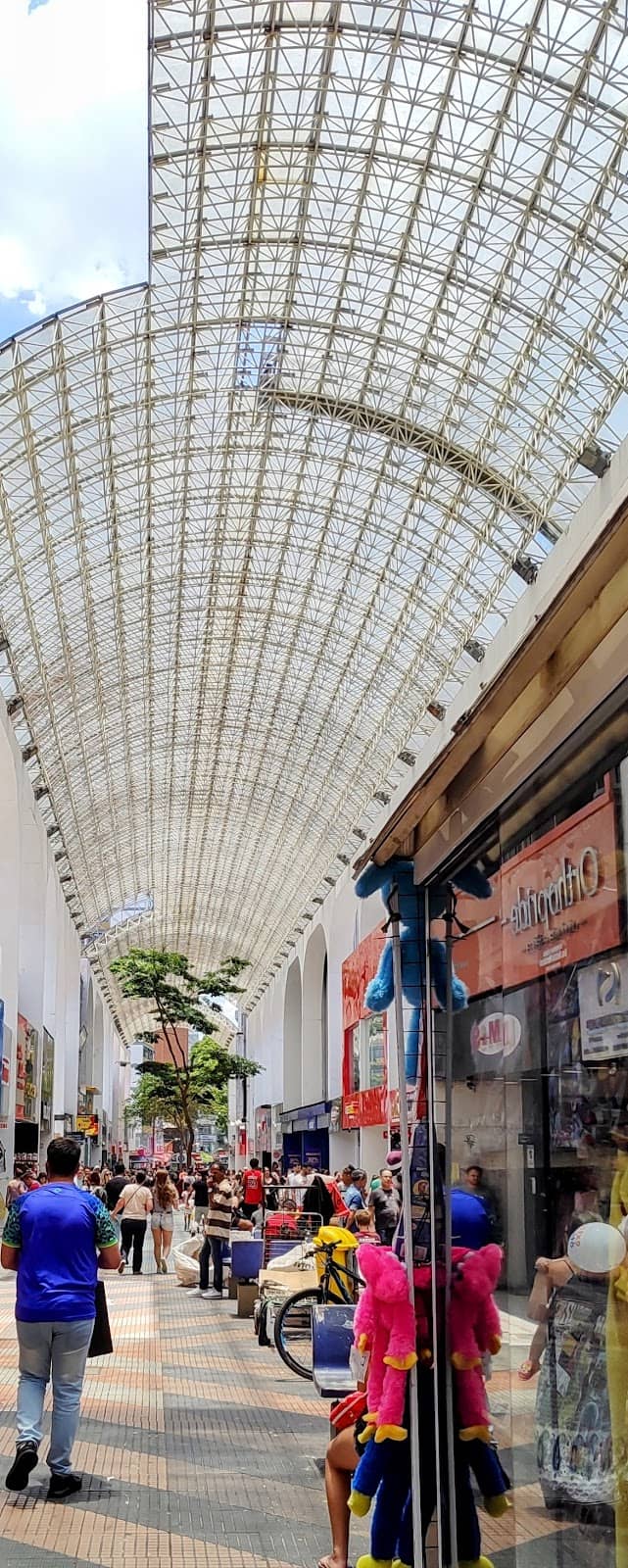 Goya Tokio's Giant Pastel