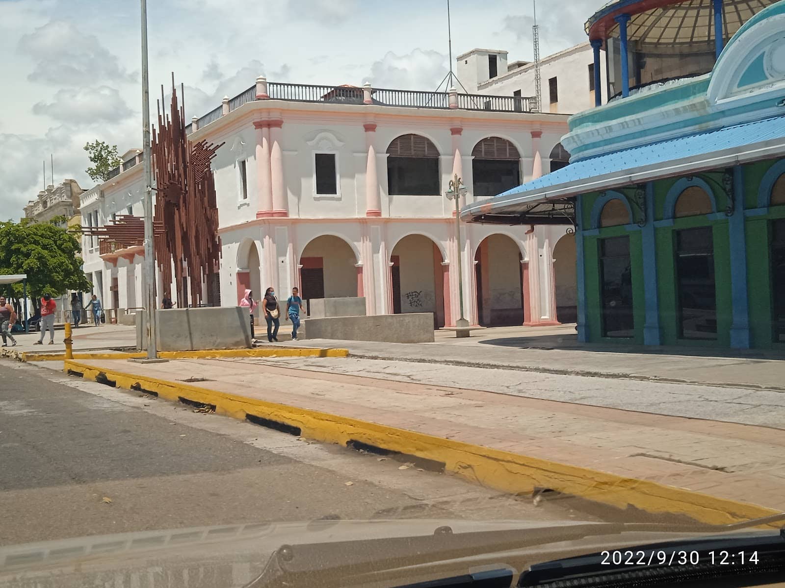 Plaza Baralt Atmosphere