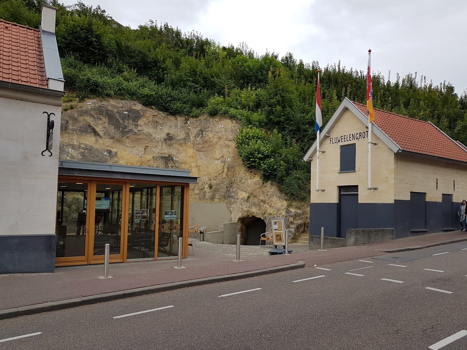 Velvet Cave (Fluweelengrot) - Image 1