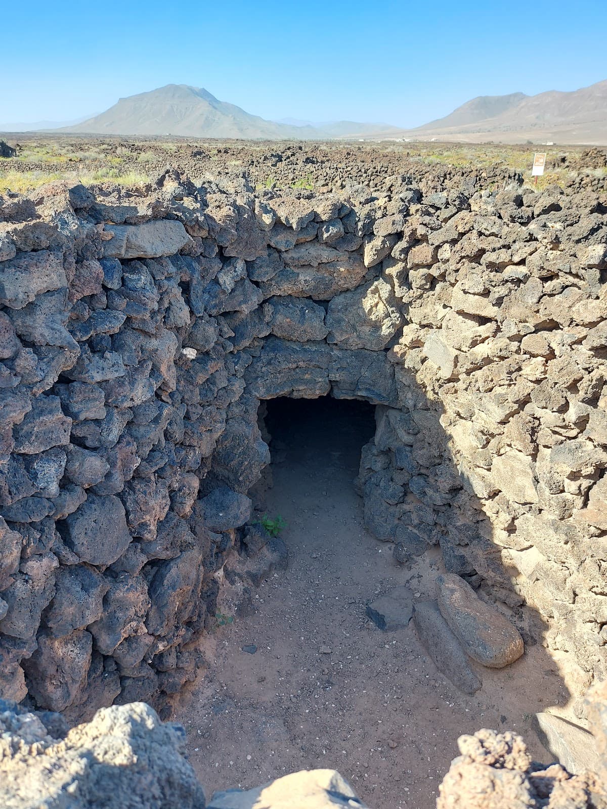 La Atalayita Archaeological Site - Image 1
