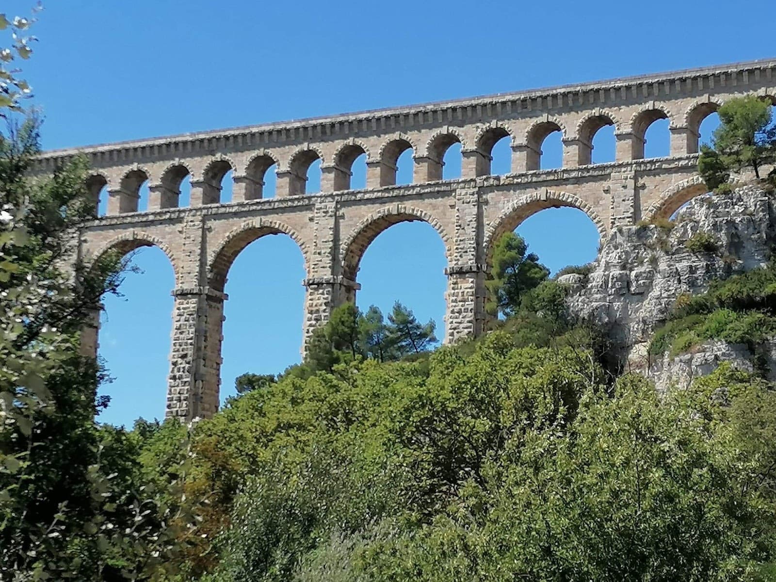 Roquefavour Aqueduct - Image 1