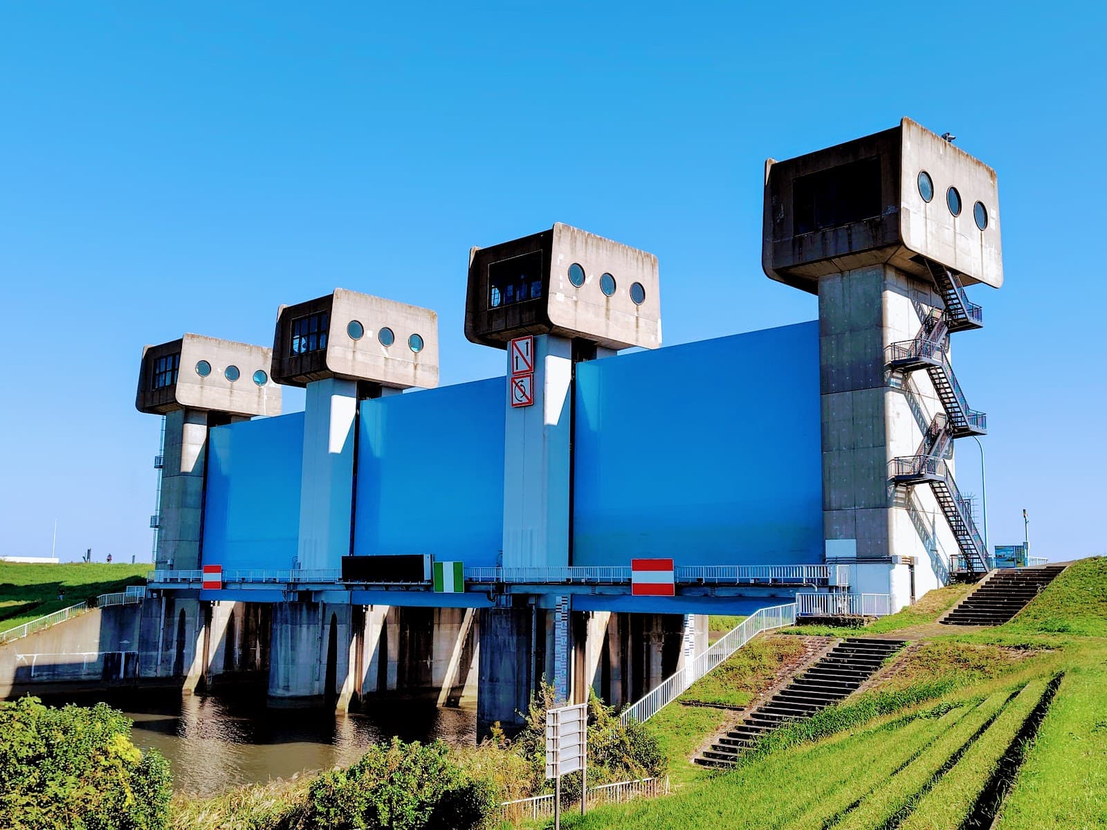 Iwabuchi Water Gate - Image 1