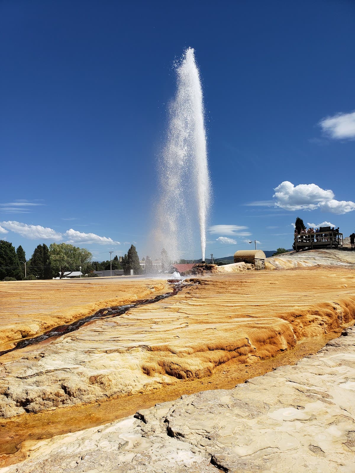 Soda Springs Geyser - Image 1