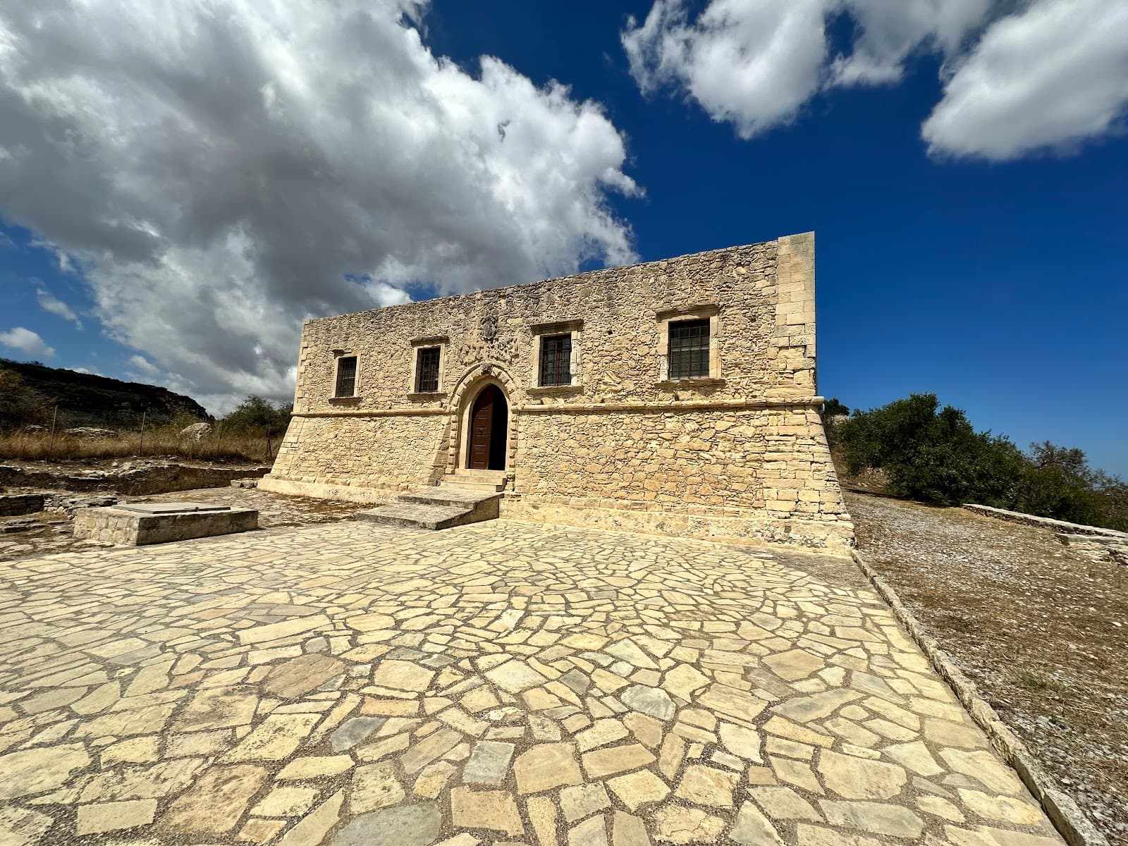 Etia – De Mezzo Mansion - Image 1