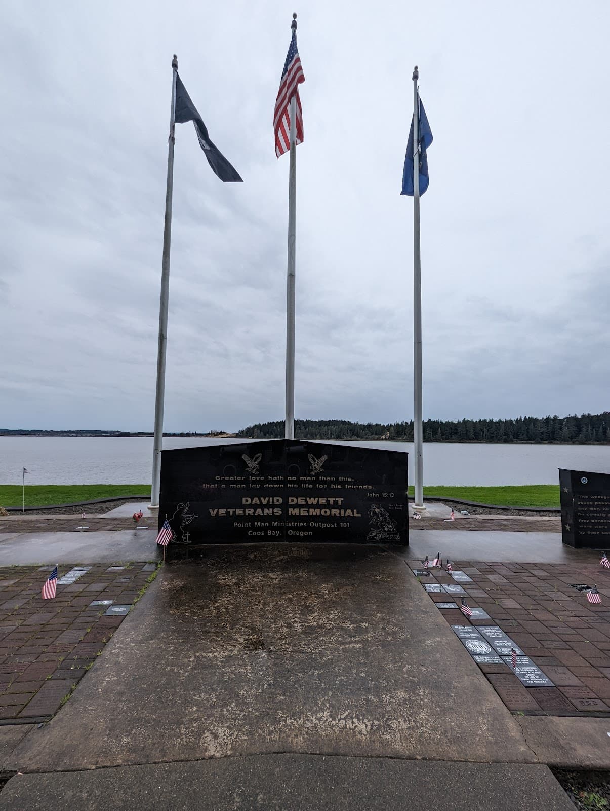David Dewett Veterans Memorial - Image 1