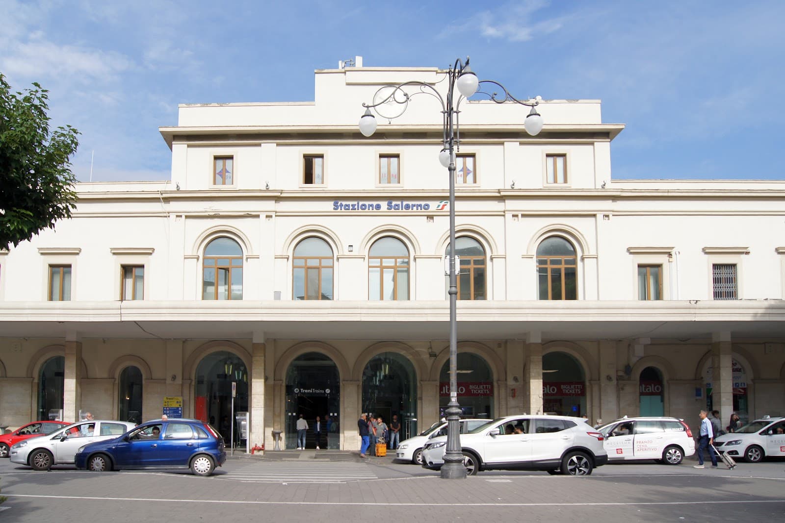 Salerno Railway Station - Image 1