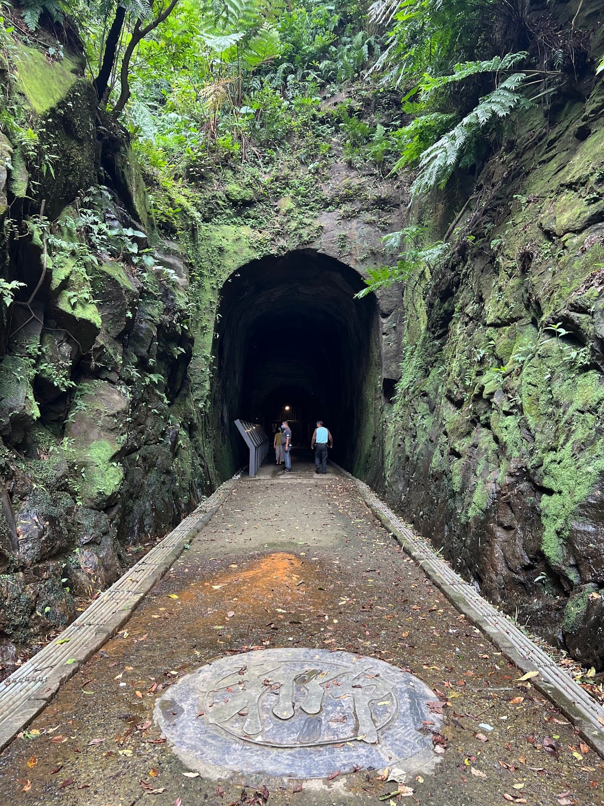 Shiqiuling Tunnel - Image 1