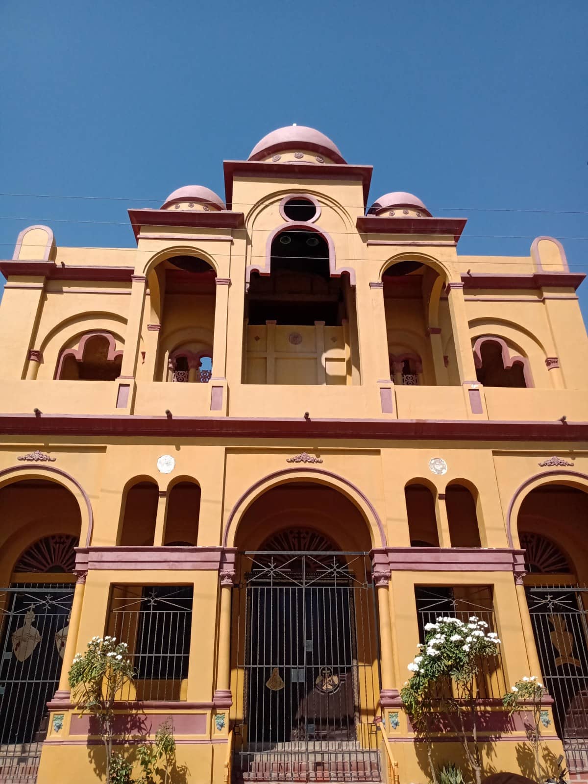 Live Music and Dance