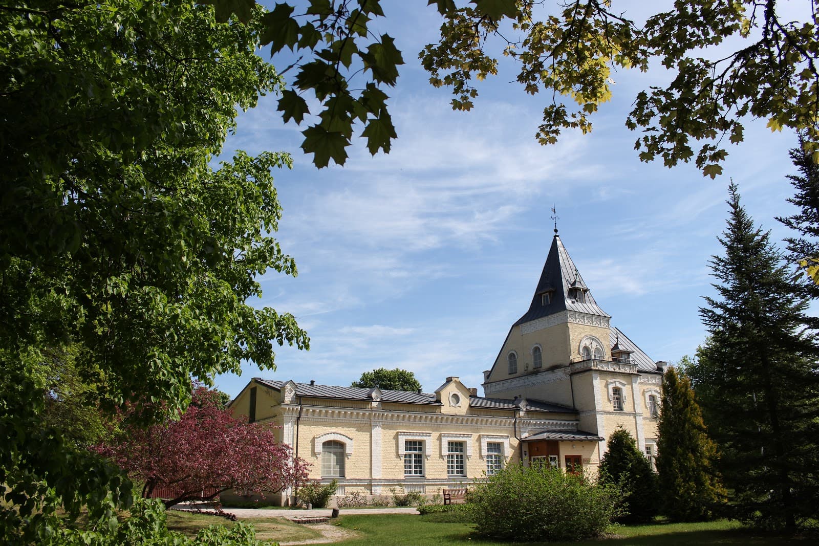 Daugava Museum Dole Manor - Image 1