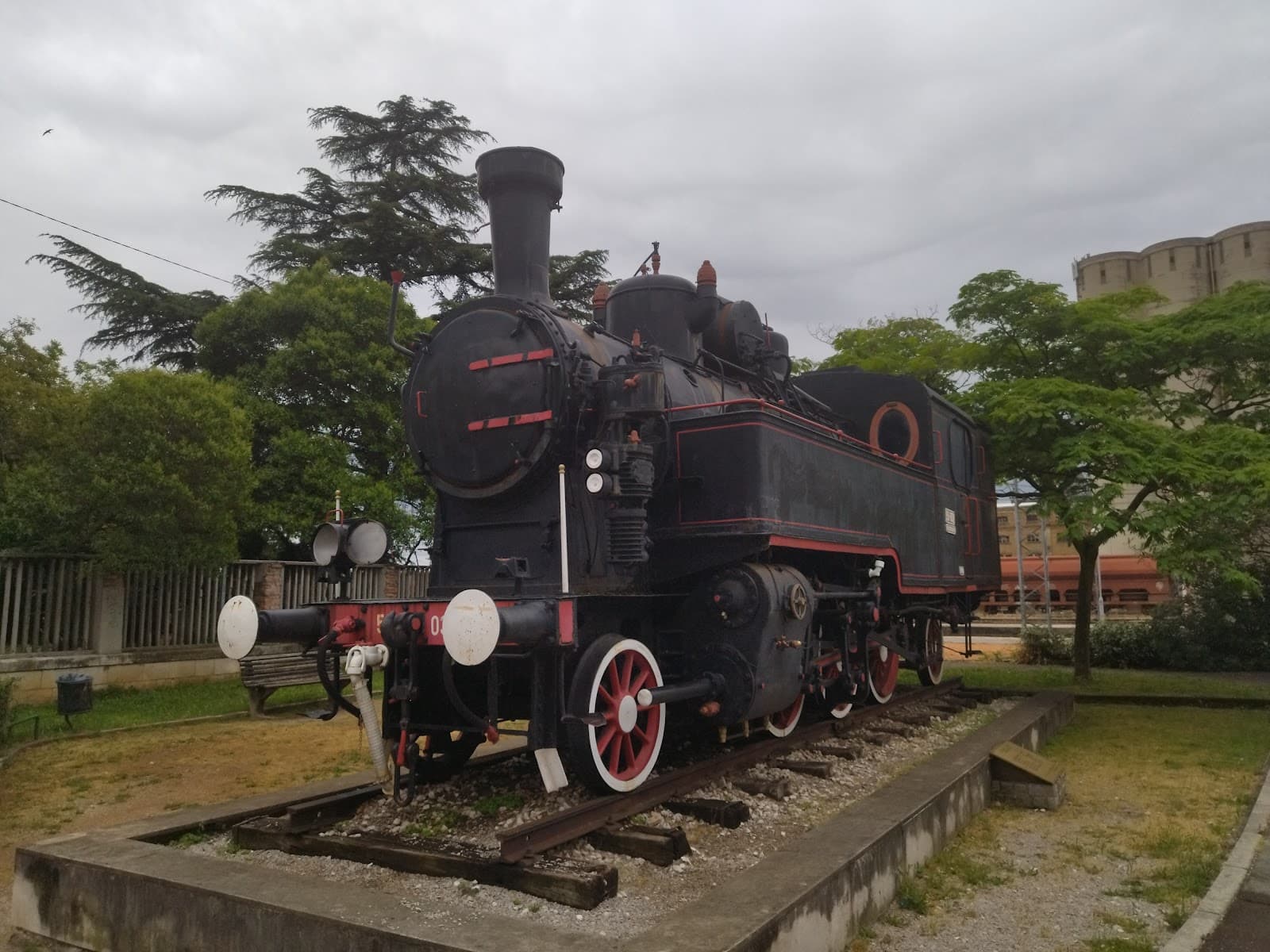 Rijeka Railway Station - Image 1