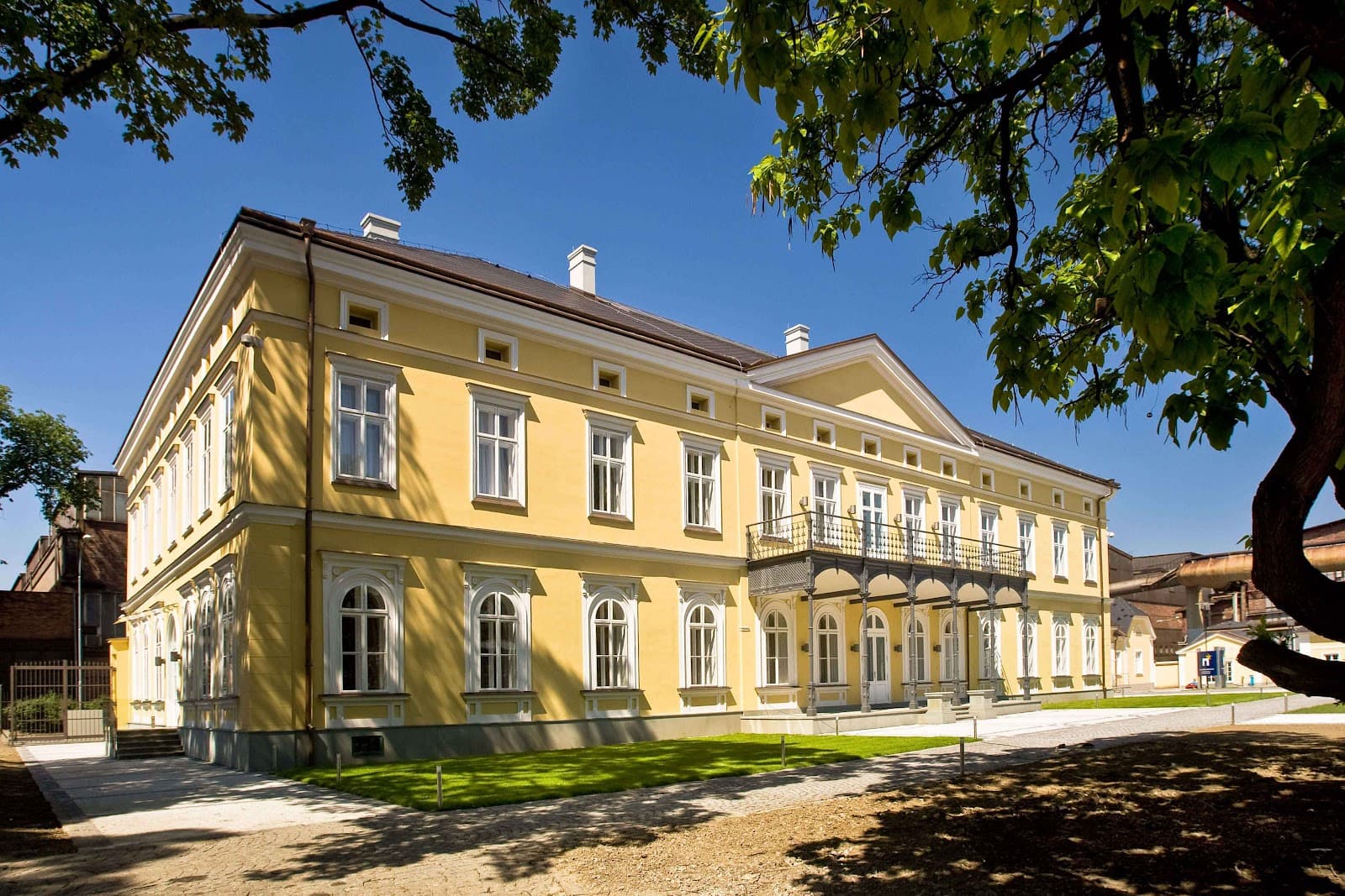 Vítkovice Chateau - Image 1