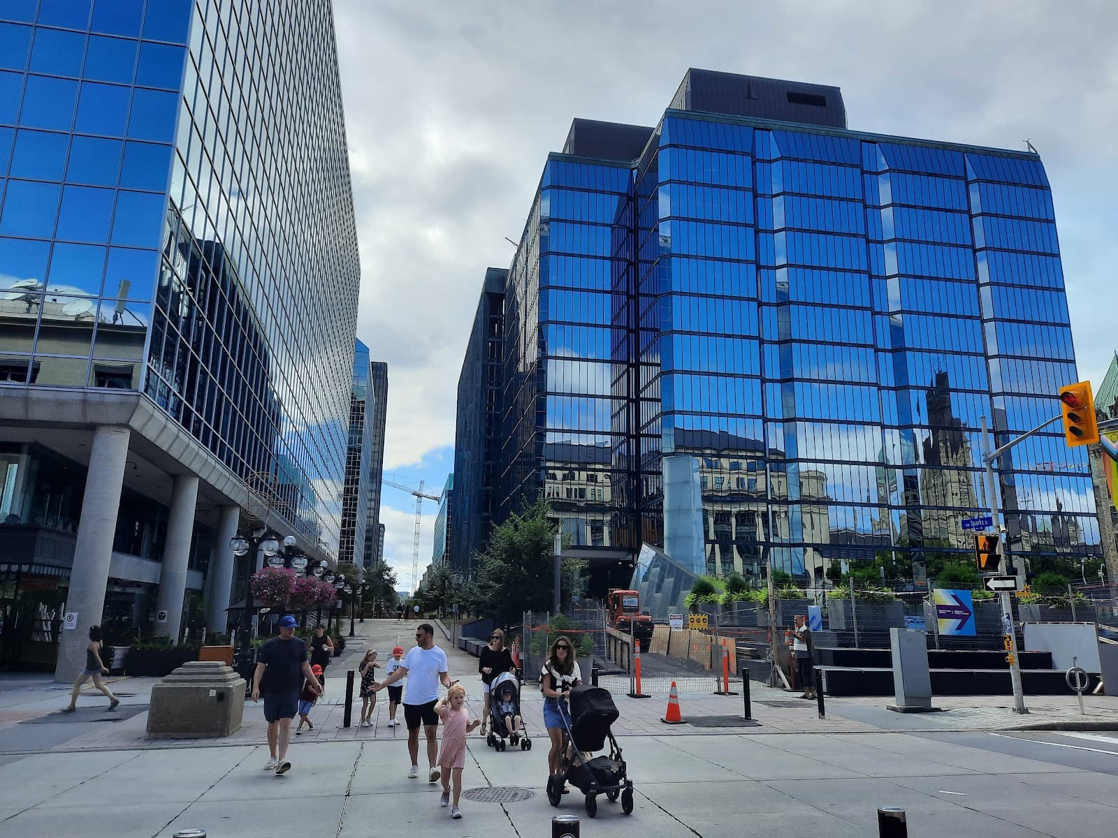 Bank Street Promenade - Image 1