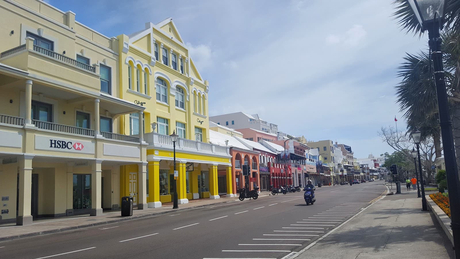 Front Street Hamilton - Image 1