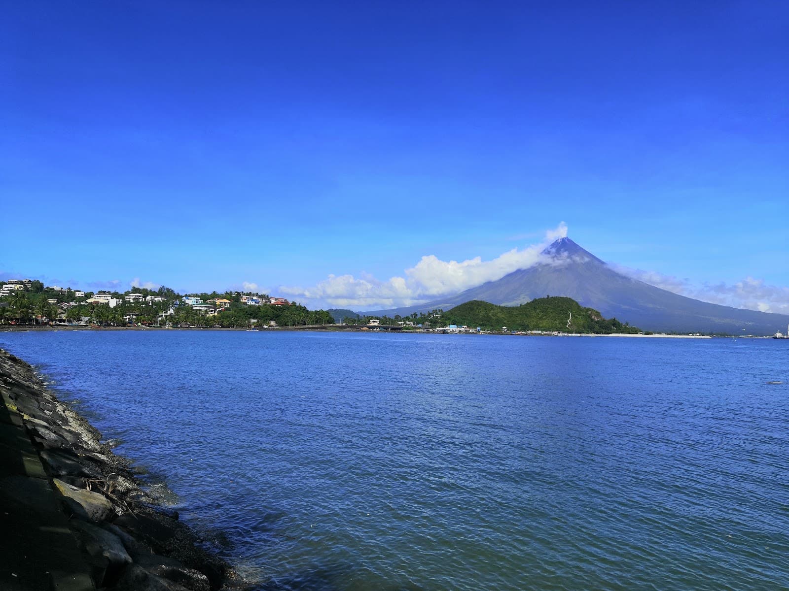 Legazpi Boulevard - Image 1