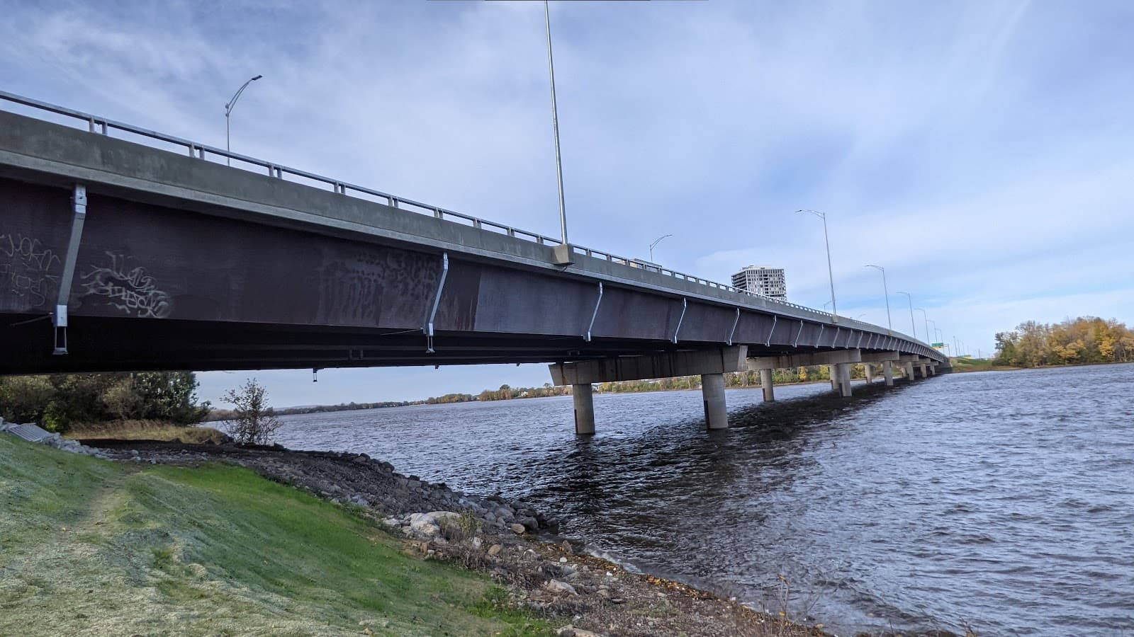Louis-Bisson Bridge - Image 1