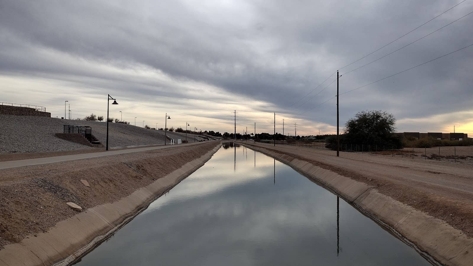 Urban Oasis Ambiance